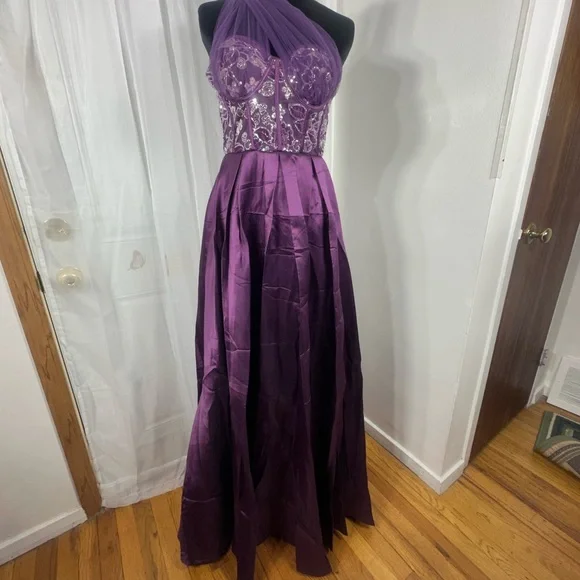 Eggplant Purple One-Shoulder Prom Dress - Picture 4 of 10